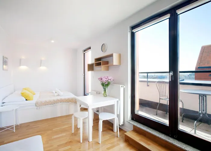 Marine Studio With Balcony And Parking By Tyzenhauz